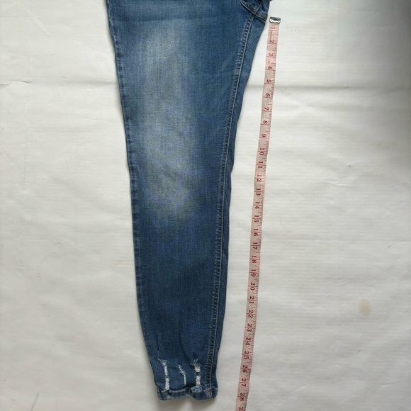 KanCan Estilo Skinny Jeans Exposed Buttonfly Distressed Hem Blue Denim Size 32 - Picture 13 of 15
